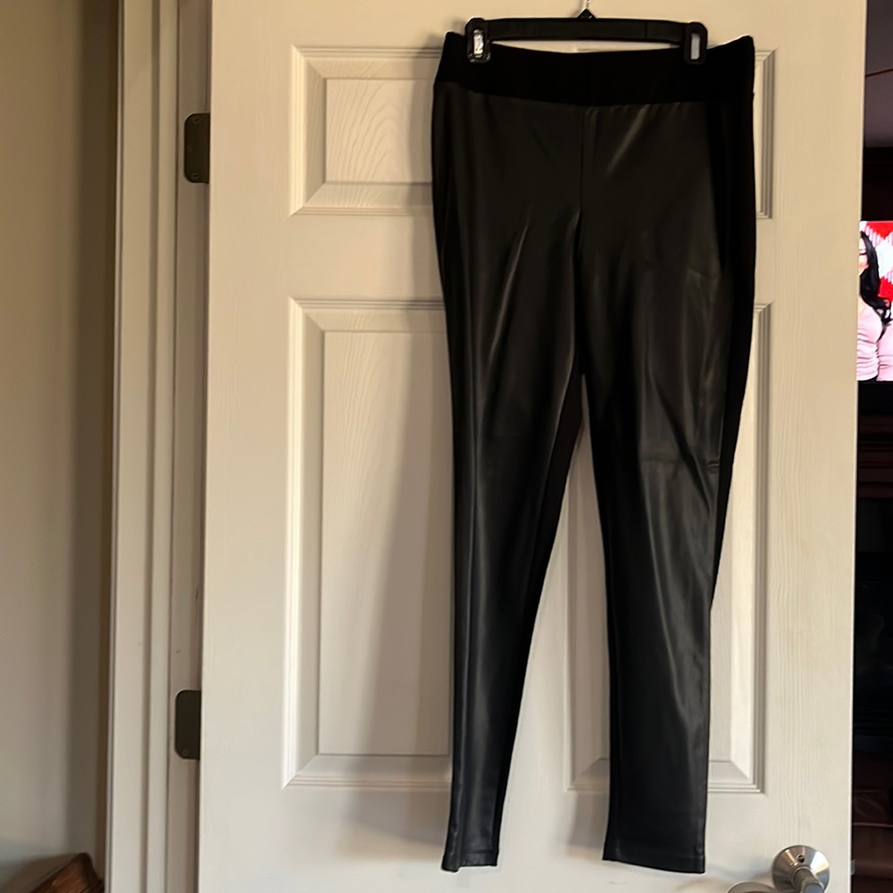 J McLaughlin black faux leather front leggings soft cotton back/ band  Large NWT